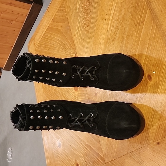 Wedges - Picture 3 of 12